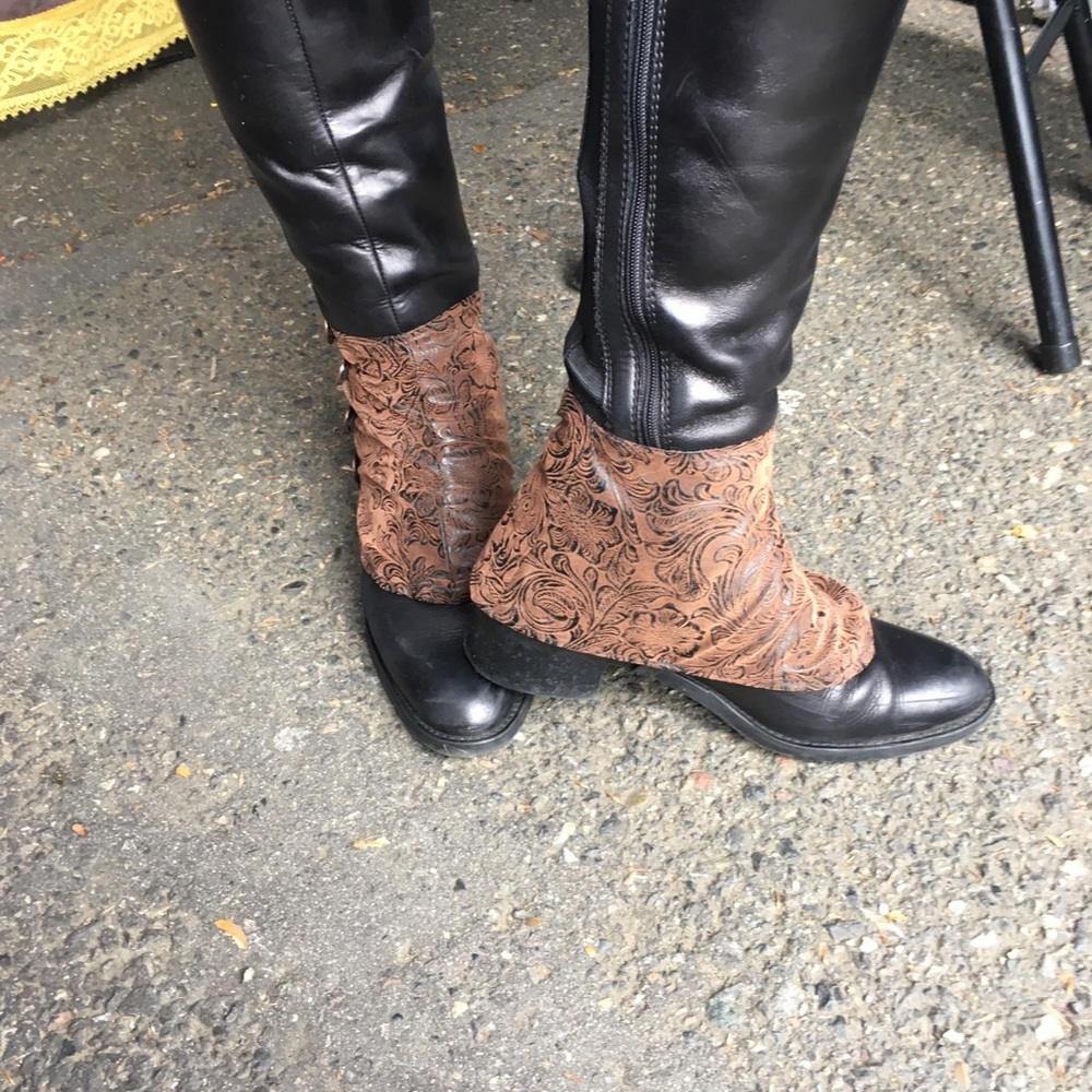 Spats - Picture 4 of 6